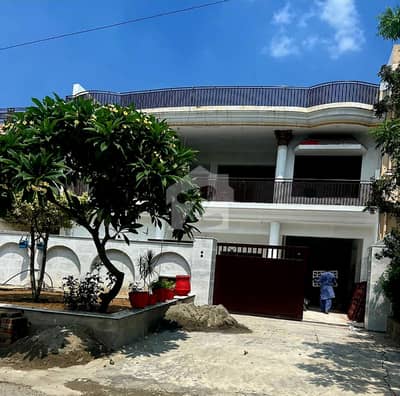 i-8/4.40x80 double story House available for rent ideal location more options available