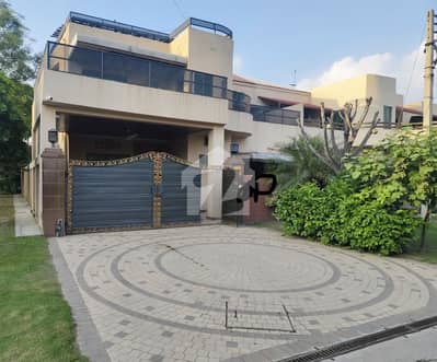 Renovated Corner House Fully Furnished 12KV Solar Installed with Basement For Rent