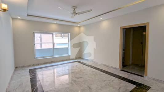 FOR RENT Fully Renovated 8-Beds Double Unit House F_6/4