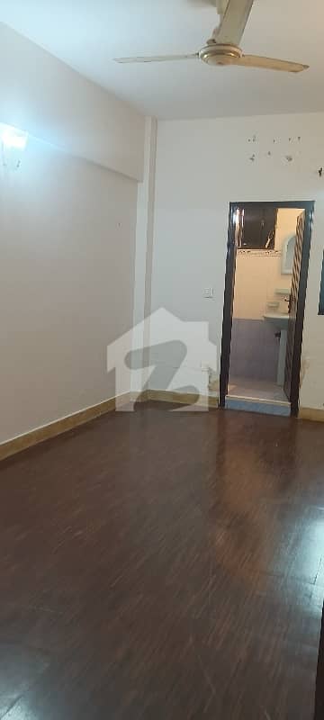 2 Bedroom Apartment Available For Rent 950 Square Feet