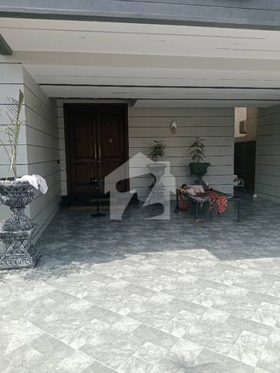 1 KANAL IDEAL HOUSE AT 60 FEET ROAD FOR SALE IN JOHAR TOWN