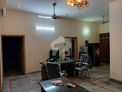 FOR OFFICE OR BACHELORS. 12 MARLA LOWER PORTION FOR RENT IN JOHAR TOWN