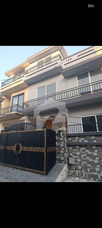 Triple Storey House Is Available For Sale In I-10/1