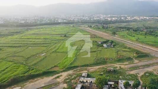 Double Road 600sy Front Open Plot For Sale
