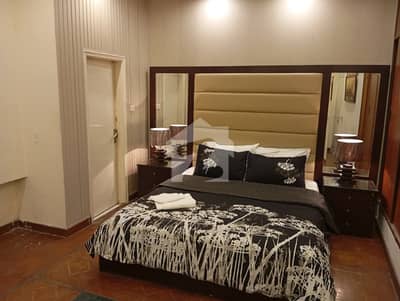 Furnished 1 bedroom available for rent in Gulberg 5