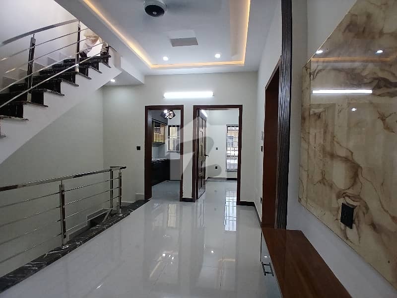 G13 25x40 Full House Available For Rent G13 25x40 Full House Available For Rent