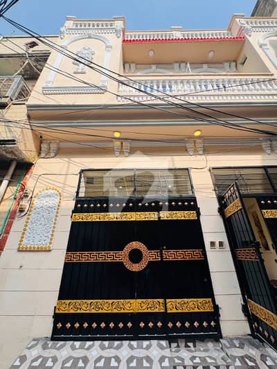 مرغزار آفیسرز کالونی لاہور میں 4 کمروں کا 2 مرلہ مکان 1.45 کروڑ میں برائے فروخت۔ مرغزار آفیسرز کالونی لاہور میں 4 کمروں کا 2 مرلہ مکان 1.45 کروڑ میں برائے فروخت۔