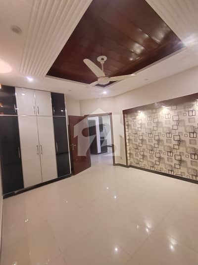 10 Marla Upper Portion For Rent PCSIR Staff Near College Road