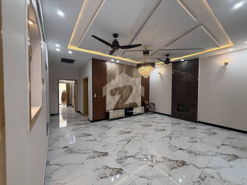 1 Kanal ( 50*90 ) No Real Picture Contact WhatsApp Number 03349686581 1 Kanal ( 50*90 ) No Real Picture Contact WhatsApp Number 03349686581