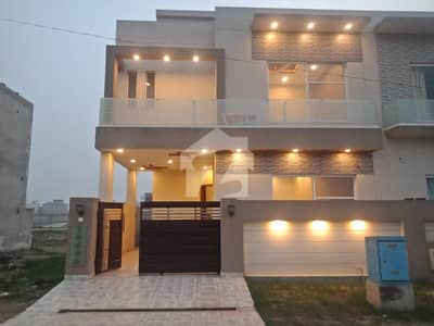 5 MARLA BEAUTIFUL HOUSE AVAILABLE FOR SALE IN HOT LOCATION 5 MARLA BEAUTIFUL HOUSE AVAILABLE FOR SALE IN HOT LOCATION