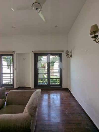 500 YARD 2 UNIT BUNGALOW FOR RENT  PHASE 7