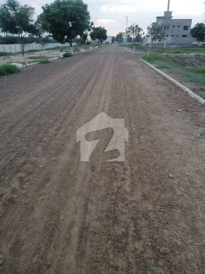 30FT ROAD CORNER NEAR TO GATE