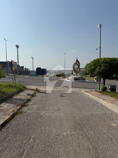 DHA- Phase 5 Sector B