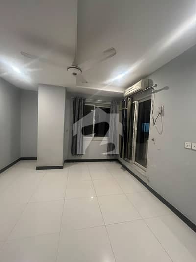 1 Bed Luxury Non Furnished Appartment Available