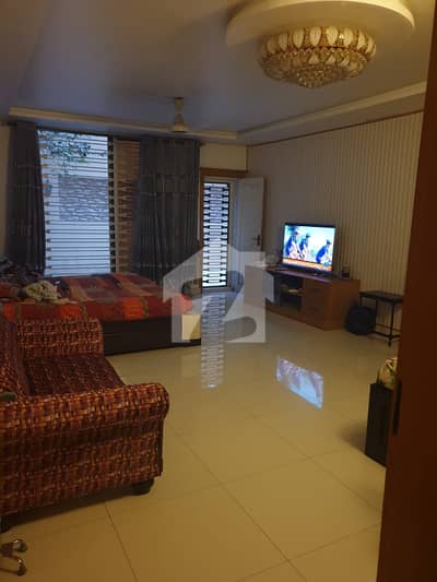 G9 Fully Furnished Upar porshion Avilebale For rent 2bed 3bath drawing dinning tv lounge kitchn Ac instald Marbale flooring Meter sepret water bore car parking
