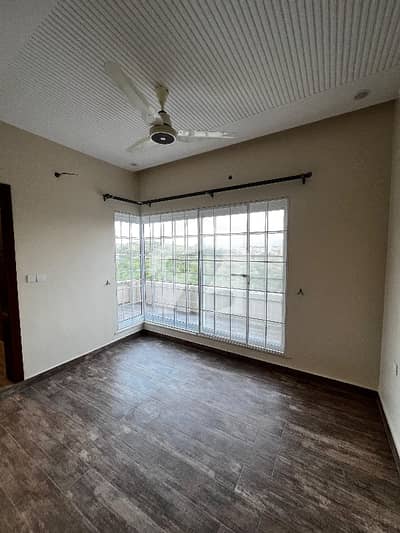 10 Marla Upper Portion For Rent In D 12