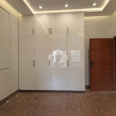 12 Marla First Entry Brand New Full House For Rent