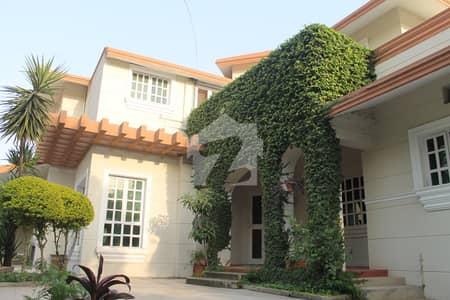 Corner 900 Sq Yard Tuscan Style Modern House For Sale At PTV Colony Bara Kahu, Islamabad.