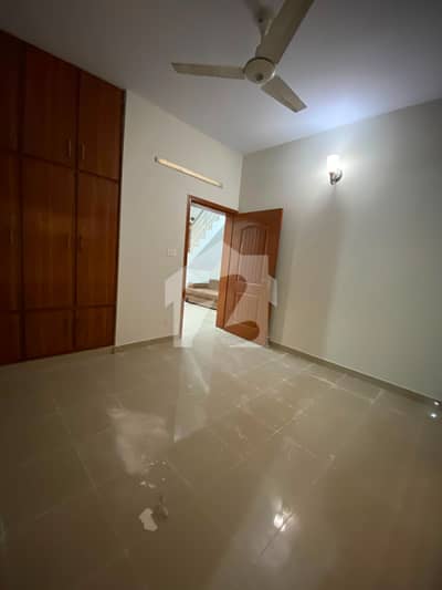 D-12 Islamabad 5Marla House For Rent 4bed With Washroom Drawing Dining Tvl 2kichen Mumty Parking No Gas Parking Front Open Basement Full Hall