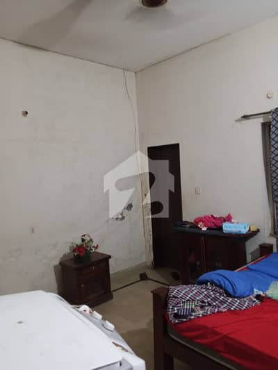 Lower Portion For Rent In Johar Town Block Q