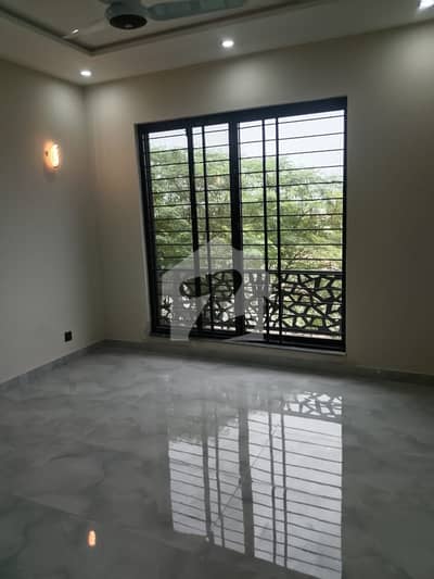 5 MARLA HOUSE FOR RENT IN DHA REHBAR