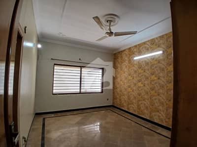 30x60 7 Marla Ground Portion Prime Location for rent in G-13
