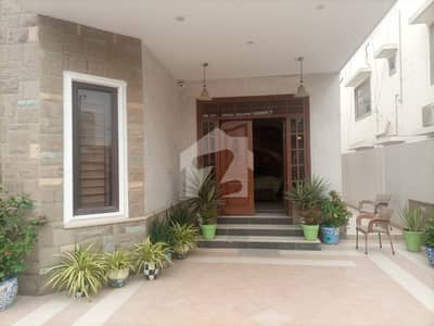 ڈی ایچ اے فیز 6 ڈی ایچ اے ڈیفینس,کراچی میں 6 کمروں کا 1 کنال مکان 17.5 کروڑ میں برائے فروخت۔
