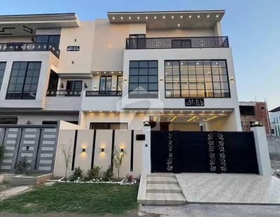 Affordable Prime Location House Of 7 Marla Is Available For sale Affordable Prime Location House Of 7 Marla Is Available For sale