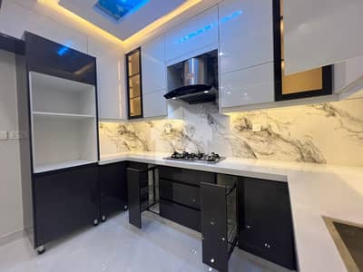 Bukhari Commercial 2 bedroom Luxury Apartment is Available forsale