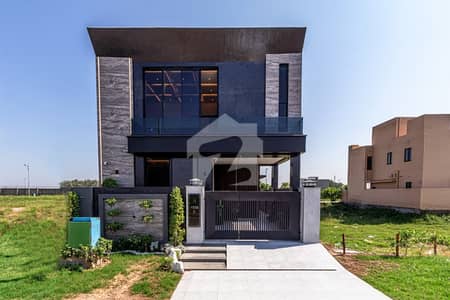 5 MARLA BRAND NEW HOUSE FOR SALE IN DHA 9 TOWN ---FACING PARK