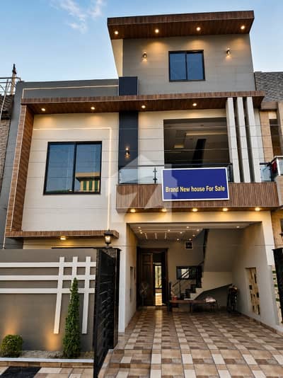 7 Marla brand New luxury house available for sale