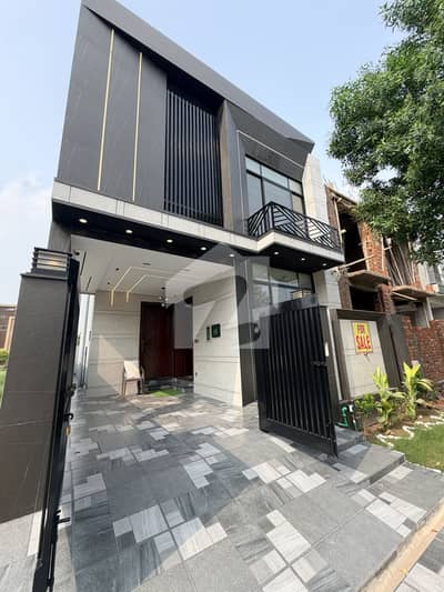 5 MARLA BRAND NEW ULTRA MODERN DESIGN HOUSE FOR SALE IN DHA RAHBER