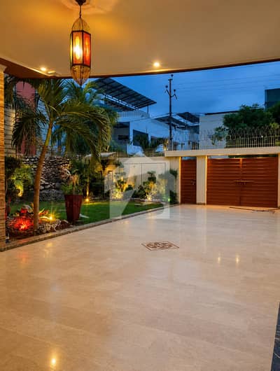 400 SQ. YARDS GORGEOUS BUNGALOW FOR SALE IN PIA SOCIETY