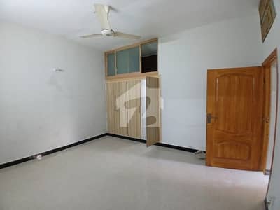 top location liveable one kanal house available in f-11/2 size 50*90 near markaz top location liveable one kanal house available in f-11/2 size 50*90 near markaz