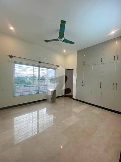 10 Marla (35x70) Upper Portion For Rent In G-13 Islamabad