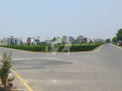 BEST OPERTUINTY FOR INVESTMENT 8 MARLA COMMERCIAL PLOT FOR SALE NO TRANSFER FEES NO TEX MORE DETAILS CONTACT ME BEST OPERTUINTY FOR INVESTMENT 8 MARLA COMMERCIAL PLOT FOR SALE NO TRANSFER FEES NO TEX MORE DETAILS CONTACT ME