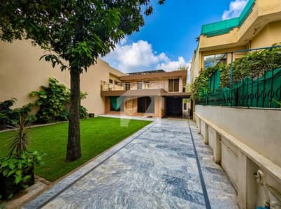 Beautiful House Available for Rent in F-6 Beautiful House Available for Rent in F-6
