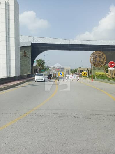 بحریہ پیراڈائز بحریہ ٹاؤن راولپنڈی,راولپنڈی میں 5 مرلہ کمرشل پلاٹ 3.5 کروڑ میں برائے فروخت۔