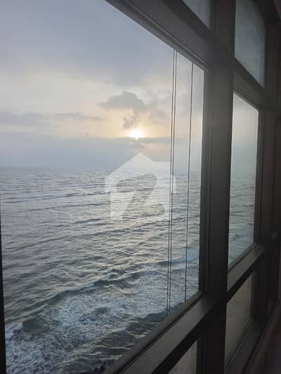 EMAAR OCEANFRONT 3BED SEA-FACING VERY REASONABLE ON RENT AVALIABLE.