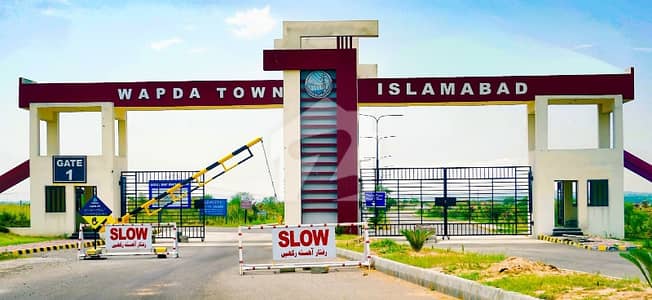 10 Marla Plot For Sell