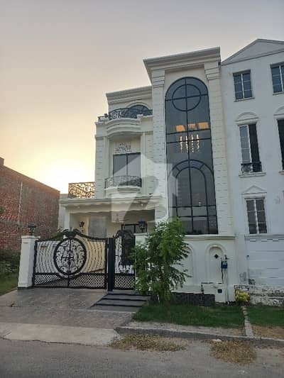 Brand new 10marla Designer House available for rent with gass Brand new 10marla Designer House available for rent with gass