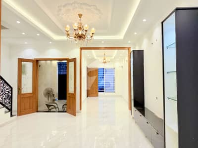 BRAND NEW OWNER-BUILT 5 MARLA LUXURY HOUSE FOR SALE | NEW CHUBURJI PARK, LAHORE
