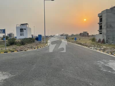 ایل ڈی اے سٹی فیز 1 ۔ بلاک جی ایل ڈی اے سٹی فیز 1 - جناح سیکٹر,ایل ڈی اے سٹی فیز 1,ایل ڈی اے سٹی,ایل ڈی اے روڈ,لاہور میں 1 کنال رہائشی پلاٹ 1.57 کروڑ میں برائے فروخت۔