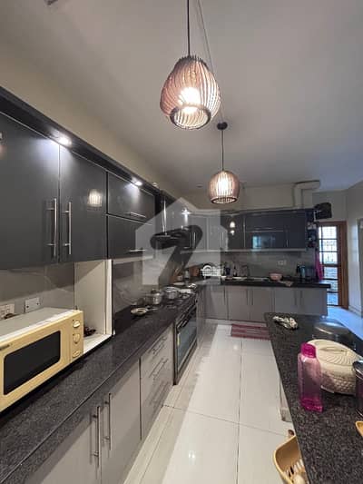 HOUSE FOR SALE IN GULSHAN E IQBAL BLOCK 7