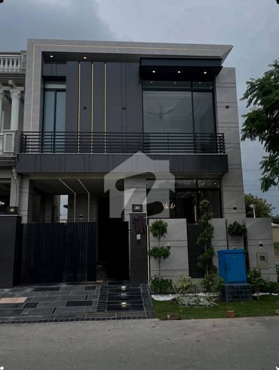 STUNNING 5 MARLA 3 BEDROOM HOUSE FOR SALE IN DHA 9 TOWN - IDEAL RESIDENTIAL PROPERTY STUNNING 5 MARLA 3 BEDROOM HOUSE FOR SALE IN DHA 9 TOWN - IDEAL RESIDENTIAL PROPERTY