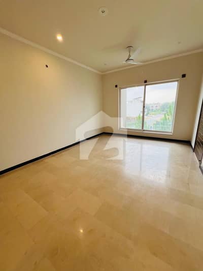 Beautiful Upper Portion For Rent