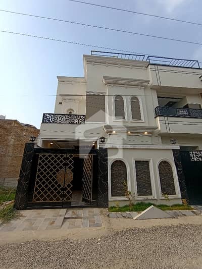گرین کاٹیج ورسک روڈ,پشاور میں 4 کمروں کا 4 مرلہ مکان 2.4 کروڑ میں برائے فروخت۔