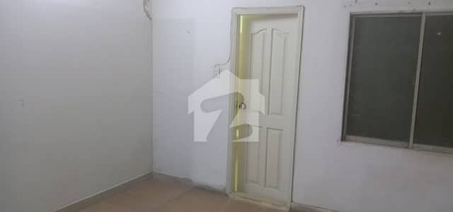 ڈیفینس ویو سوسائٹی کراچی میں 2 کمروں کا 5 مرلہ فلیٹ 60.0 ہزار میں کرایہ پر دستیاب ہے۔ ڈیفینس ویو سوسائٹی کراچی میں 2 کمروں کا 5 مرلہ فلیٹ 60.0 ہزار میں کرایہ پر دستیاب ہے۔