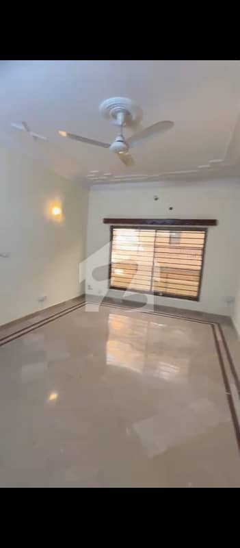 G-10/3 size 55x80 Triple story Pindi Face 9bed 9bath 2dring 3tvloung 3kitchen