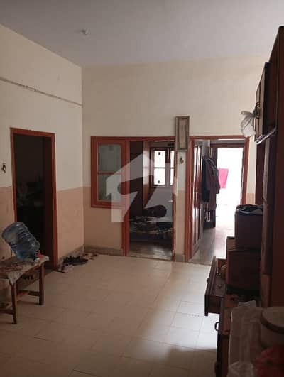 نارتھ ناظم آباد ۔ بلاک ایچ نارتھ ناظم آباد,کراچی میں 9 کمروں کا 9 مرلہ مکان 6.15 کروڑ میں برائے فروخت۔